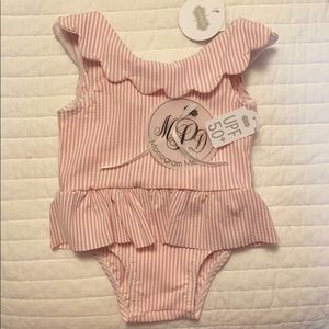 😍🥰Precious pink seersucker swimsuit😍🥰